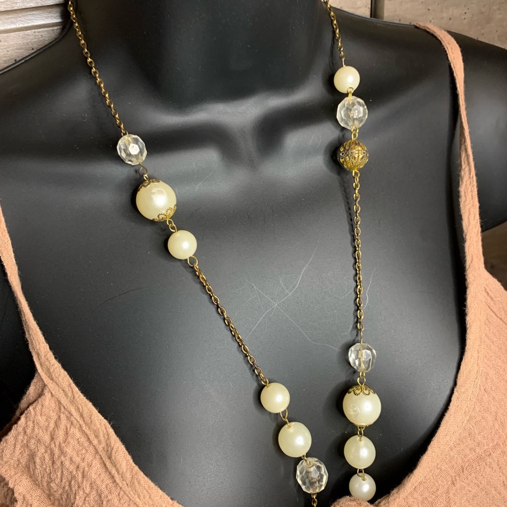 2 Necklaces - Picture 5 of 7